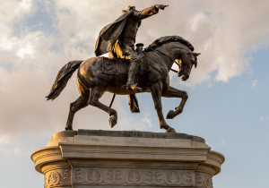 Uklonjeni spomenici tijekom prosvjeda zbog smrti Georgea Floyda