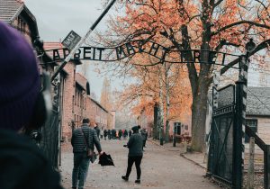 Čovjekovo traganje za smislom – osvrt