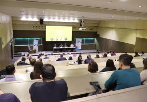 Okrugli stol “Na korak do eura” okupio je velik broj mladih