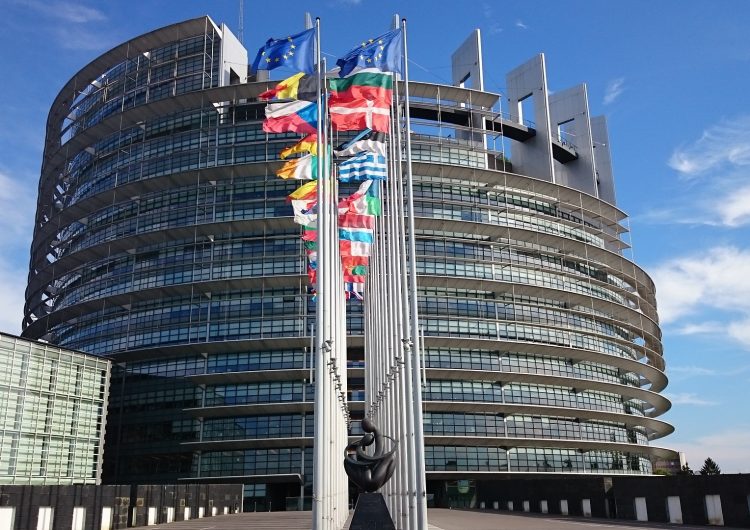Rezolucija Europskog parlamenta ‒ može li pobačaj biti temeljno pravo?