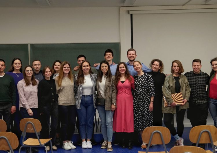 Prijavi se na 10. Human Rights Slam